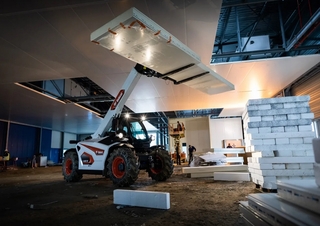 Teleszkópos rakodók Bobcat TL30.70 High Cab 100 V