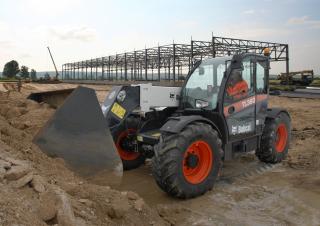 Teleszkópos rakodók Bobcat TL360 IIIB