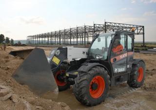 Teleszkópos rakodók Bobcat TL470HF Agri