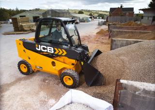 Teleszkópos rakodók JCB TLT35D
