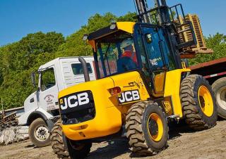 Terepjáró targoncák JCB 940