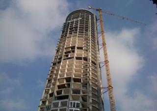 Toronydaruk - merevgém - felülforgó FM-Gru 2675 TLX P16