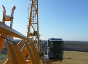 Toronydaruk - merevgém - felülforgó Potain MD 610 M 25