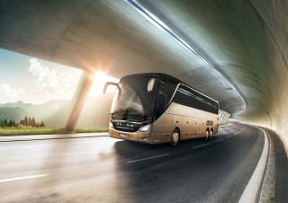 Buszok és kisbuszok Túristabuszok/autóbuszok Setra S 516 HDH