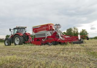 Vetőgépek Pöttinger Terrasem R 3 fertilizer