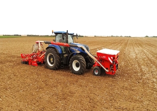 Vetőgépek Kuhn Venta TF 1512 IsoBus LS 