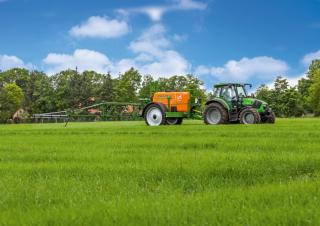 Vontatható szántóföldi permetezők Amazone UG 2200 Special (21)