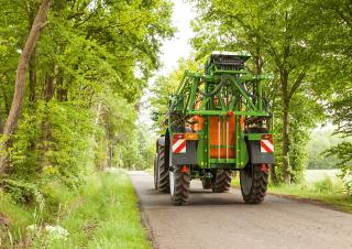 Vontatható szántóföldi permetezők Amazone UG 2200 Super (21)