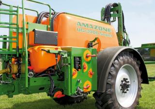 Vontatható szántóföldi permetezők Amazone UG 3000 Super (28) 