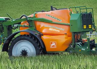 Vontatható szántóföldi permetezők Amazone UX 3200 Special (21)