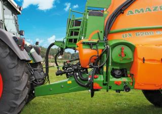 Vontatható szántóföldi permetezők Amazone UX 6200 Super (21)