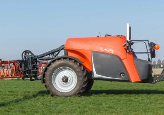 Vontatható szántóföldi permetezők Kubota XTS4-4.600l 