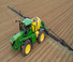 Önjáró  szántóföldi permetezők John Deere R4150i 
