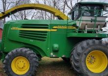 2WD silózók John Deere 7400