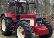 2WD traktorok International Harvester 1056