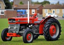 2WD traktorok Massey Ferguson 135