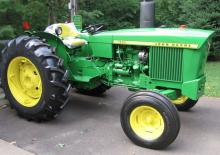 2WD traktorok John Deere 1520