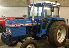 2WD traktorok Leyland 272