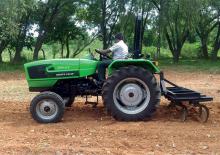 2WD traktorok DEUTZ-FAHR 3042 E