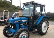 2WD traktorok Ford-NH 4130