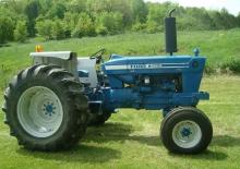 2WD traktorok Ford-NH 5600