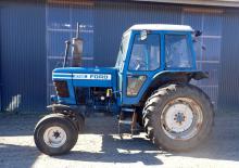2WD traktorok Ford-NH 6700