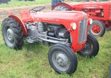 2WD traktorok Massey Ferguson 835