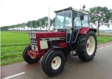 2WD traktorok International Harvester 844