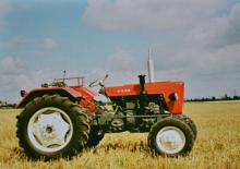 2WD traktorok Ursus C-335