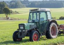 2WD traktorok Fendt Farmer 240 S