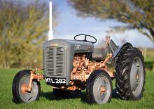 2WD traktorok Massey Ferguson FE-35