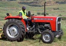 2WD traktorok Massey Ferguson MF 240 Xtra