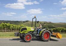 2WD traktorok Claas Nexos 210 F