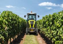 2WD traktorok Claas Nexos 240 VE