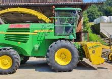 4WD silózók John Deere 7200