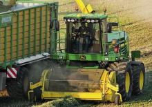 4WD silózók John Deere 7450 i ProDrive-ASR