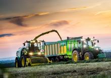 4WD silózók John Deere 8600 