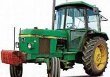 4WD traktorok John Deere 1640