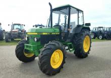 4WD traktorok John Deere 1950 K