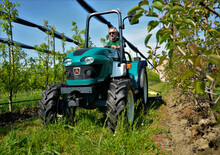 4WD traktorok Arbos 3050