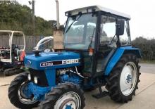 4WD traktorok Ford-NH 4130 A