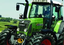 4WD traktorok Fendt 415 Vario