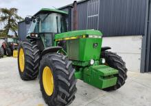 4WD traktorok John Deere 4255