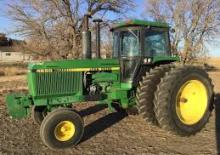 4WD traktorok John Deere 4650