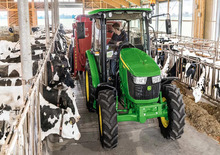 4WD traktorok John Deere 5075E