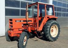 4WD traktorok Renault 551S