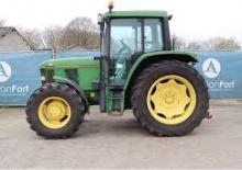 4WD traktorok John Deere 6100J