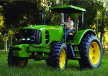 4WD traktorok John Deere 6125 E