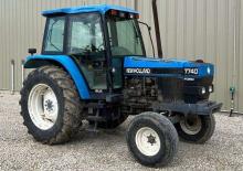 4WD traktorok New Holland 7740