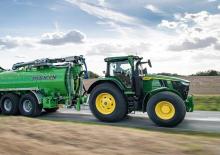 4WD traktorok John Deere 7R 330
